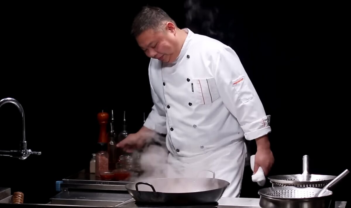 Chef John gătește pentru tine: Coaste de porc ca la Peking- rețeta bucătarilor cantonezi