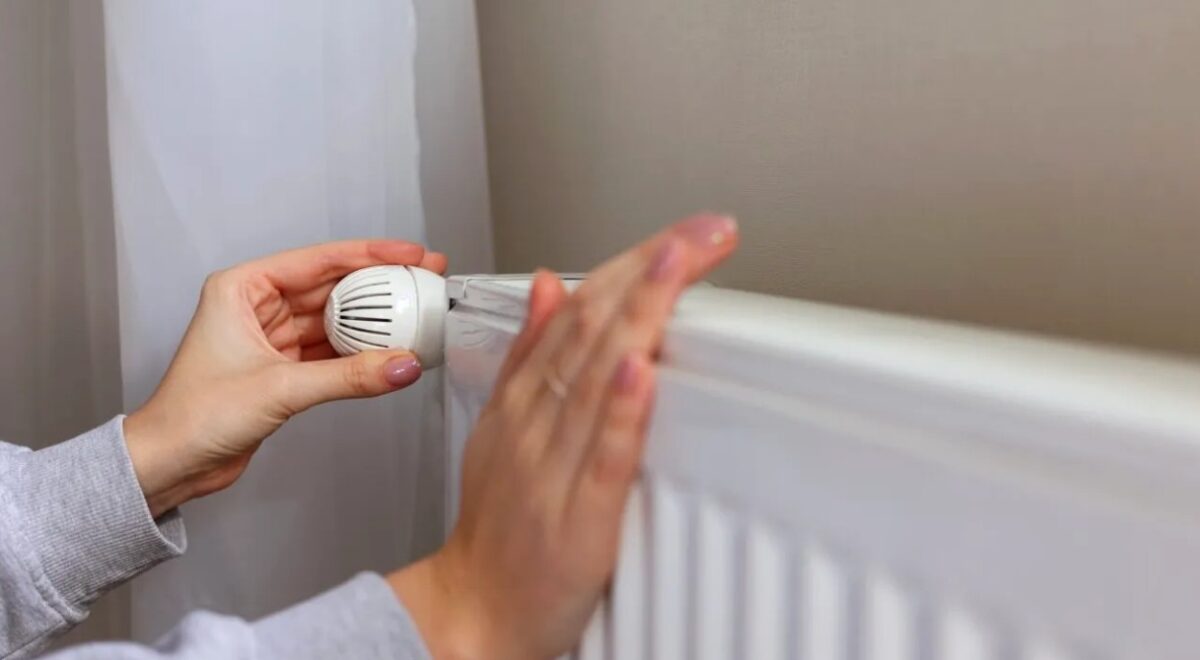 Este bine să oprești caloriferele în camerele goale? Ce se întâmplă cu consumul, de fapt