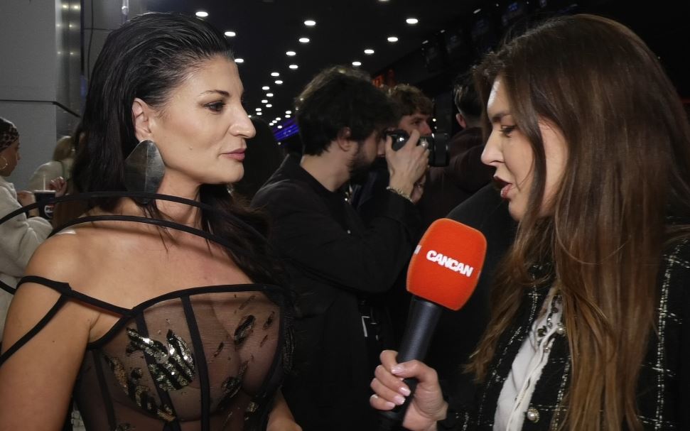 Ioana Ginghină, mai îndrăzneață ca niciodată pe covorul roșu