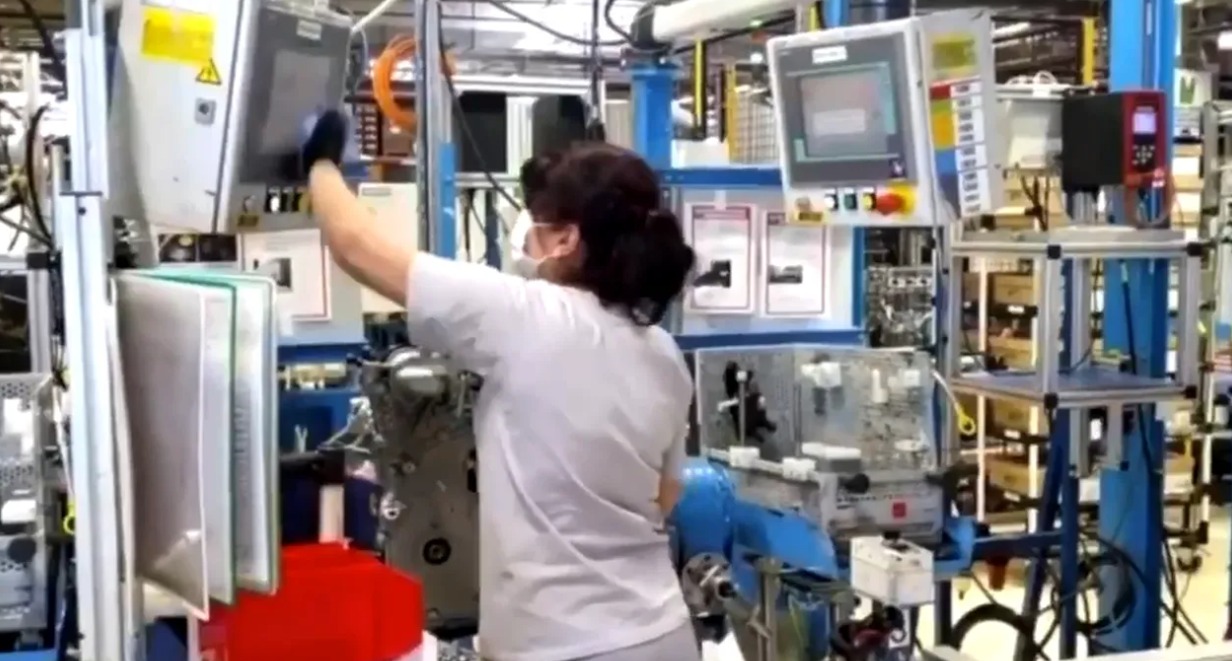 Ungurii au anunțat că noile modele Dacia nu se mai produc în România