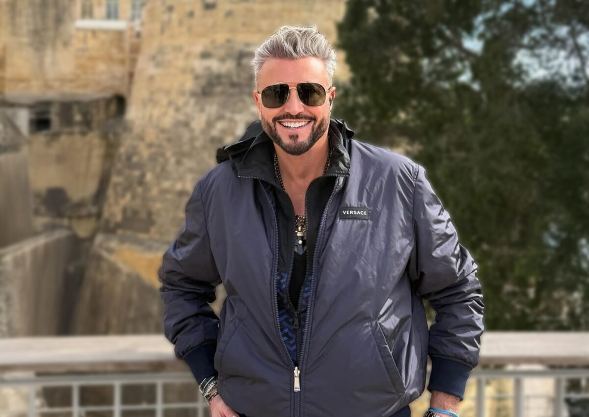 Imagine Stire Cătălin Botezatu face lumină după imaginile care au înnebunit fanele: „Oamenii pot să se iubească și în alt fel” | 2review.ro