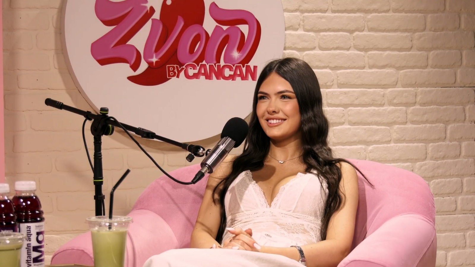 Ariadna consideră că cel mai frumos bărbat din România este Ianis Hagi