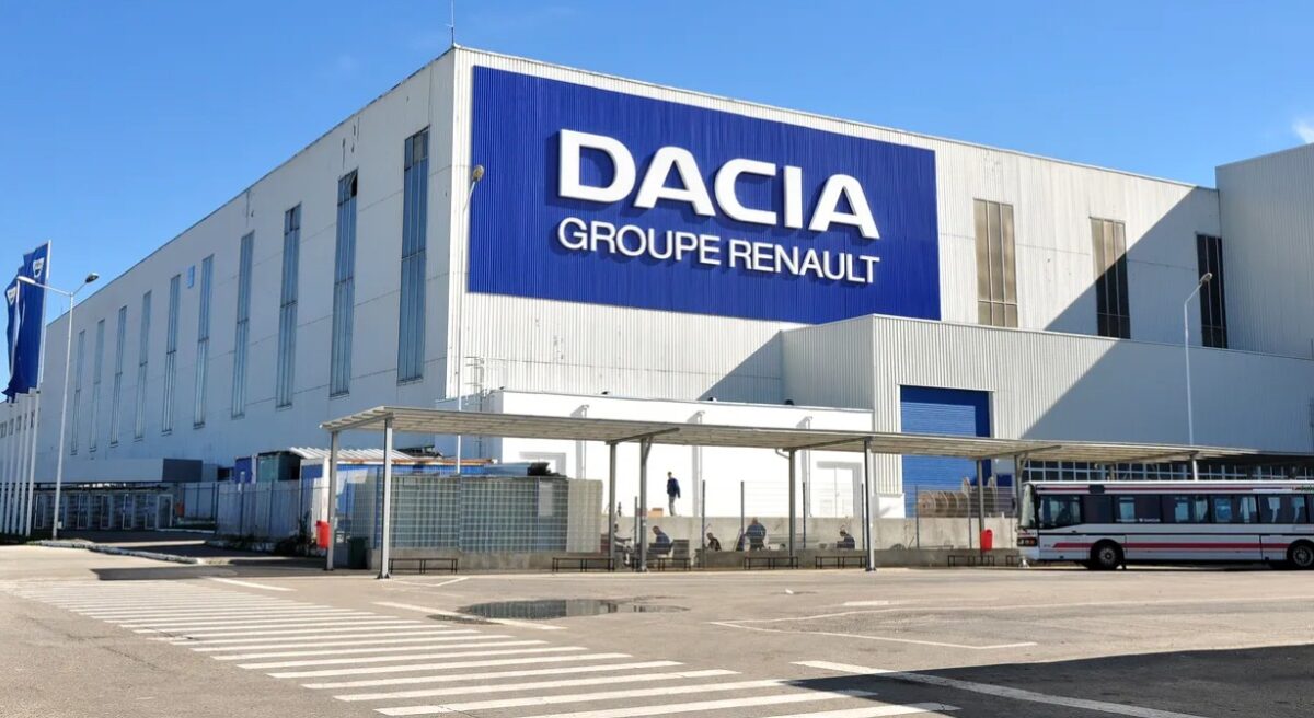 Dacia concediază sute de oameni. Ce sumă primesc cei care aleg să demisioneze