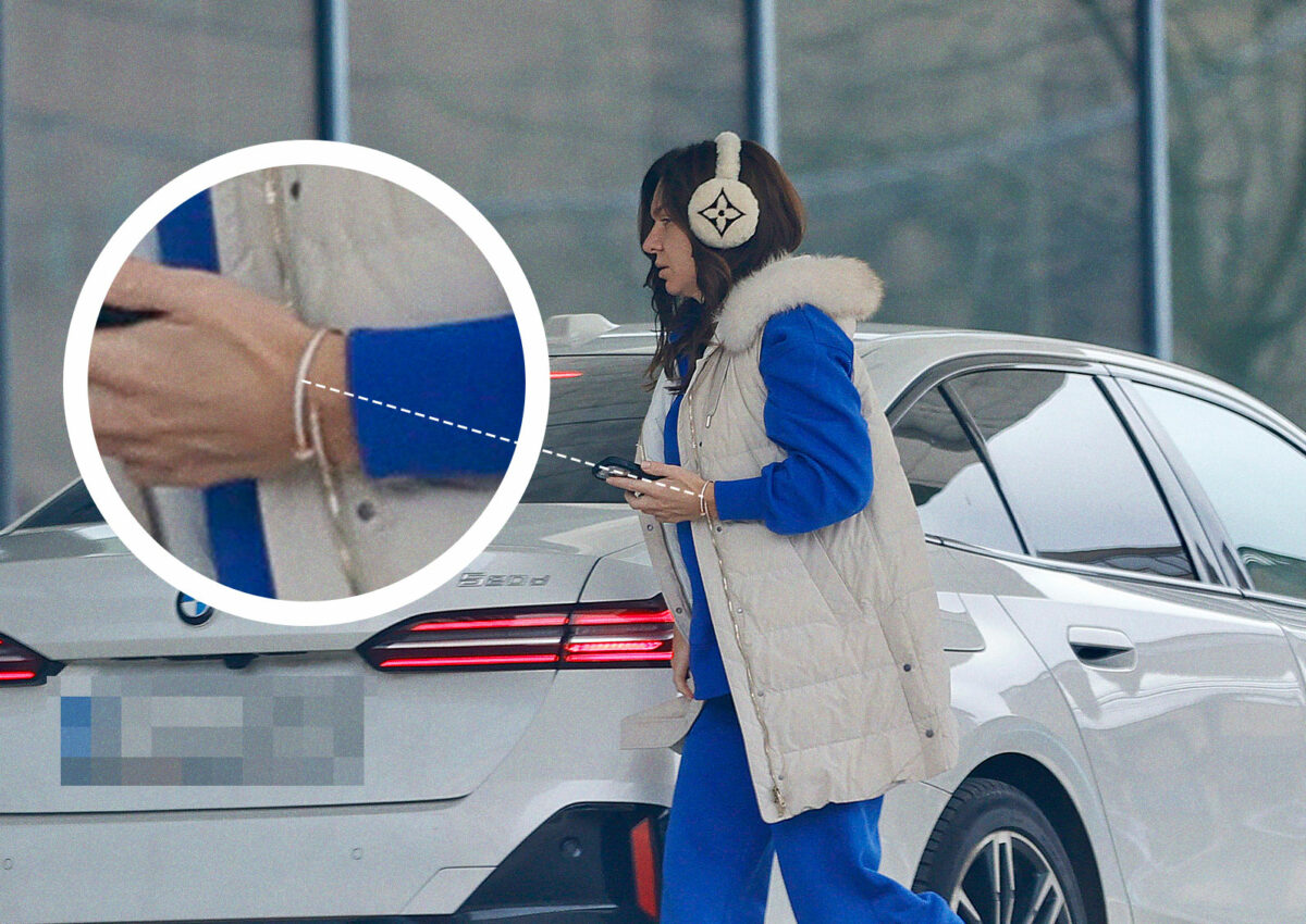 Imagine Stire Simona Halep poartă pe mână o garsonieră! După ce s-a retras din circuit, ”Regina” de la Roland Garros și Wimbledon joacă tare | 2review.ro