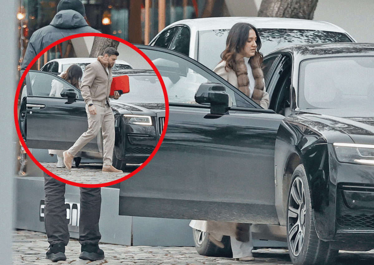 Imagine Stire Teodora Becali și soțul, ieșire ca-n filme după prânzul de la Casa di David! Toți au întors capul când a apărut bijuteria de 1,5 milioane € | 2review.ro