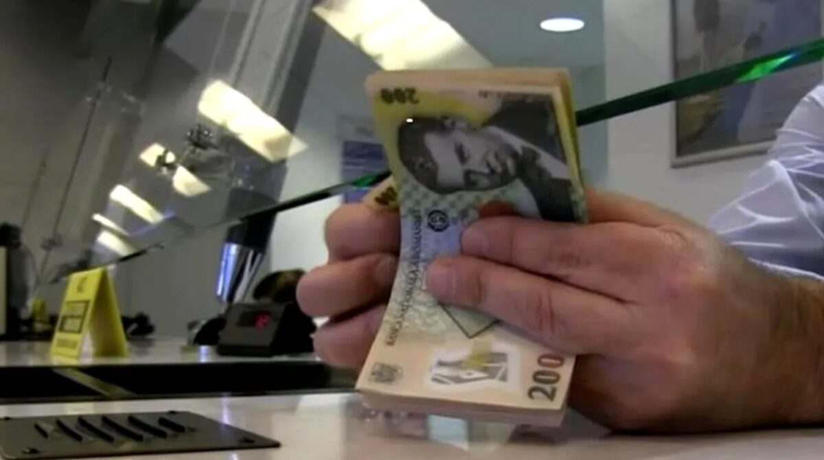 Imagine Stire Băncile din România nu mai au cui să dea bani. De ce nu mai vor firmele să contracteze creditele bancare | 2review.ro