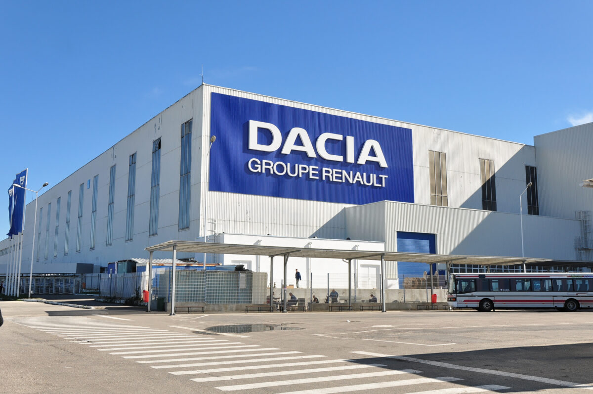 Ungurii au anunțat că noile modele Dacia nu se mai produc în România. Unde se mută producția