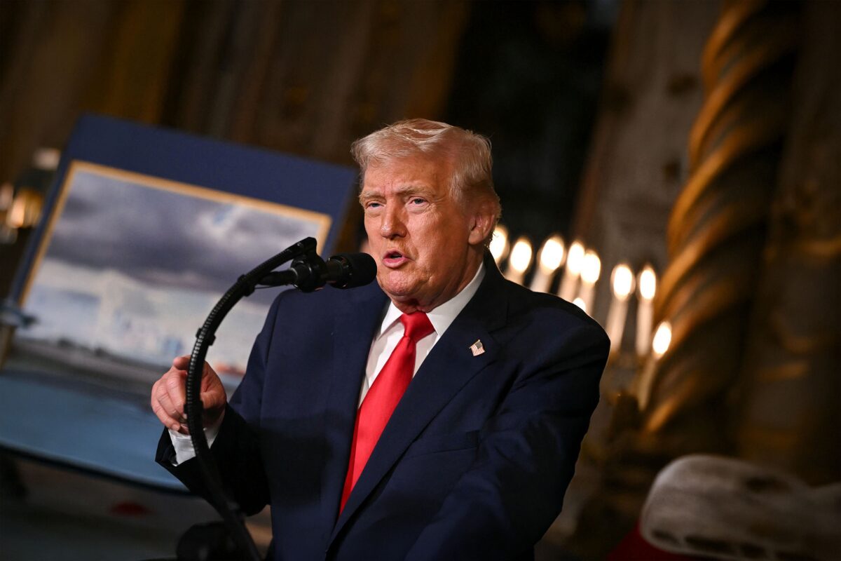 Imagine Stire Donald Trump le cere autorităților americane să desecretizeze documente despre OZN-uri și extratereștri. Ce acuzații îi aduce lui Barack Obama | 2review.ro