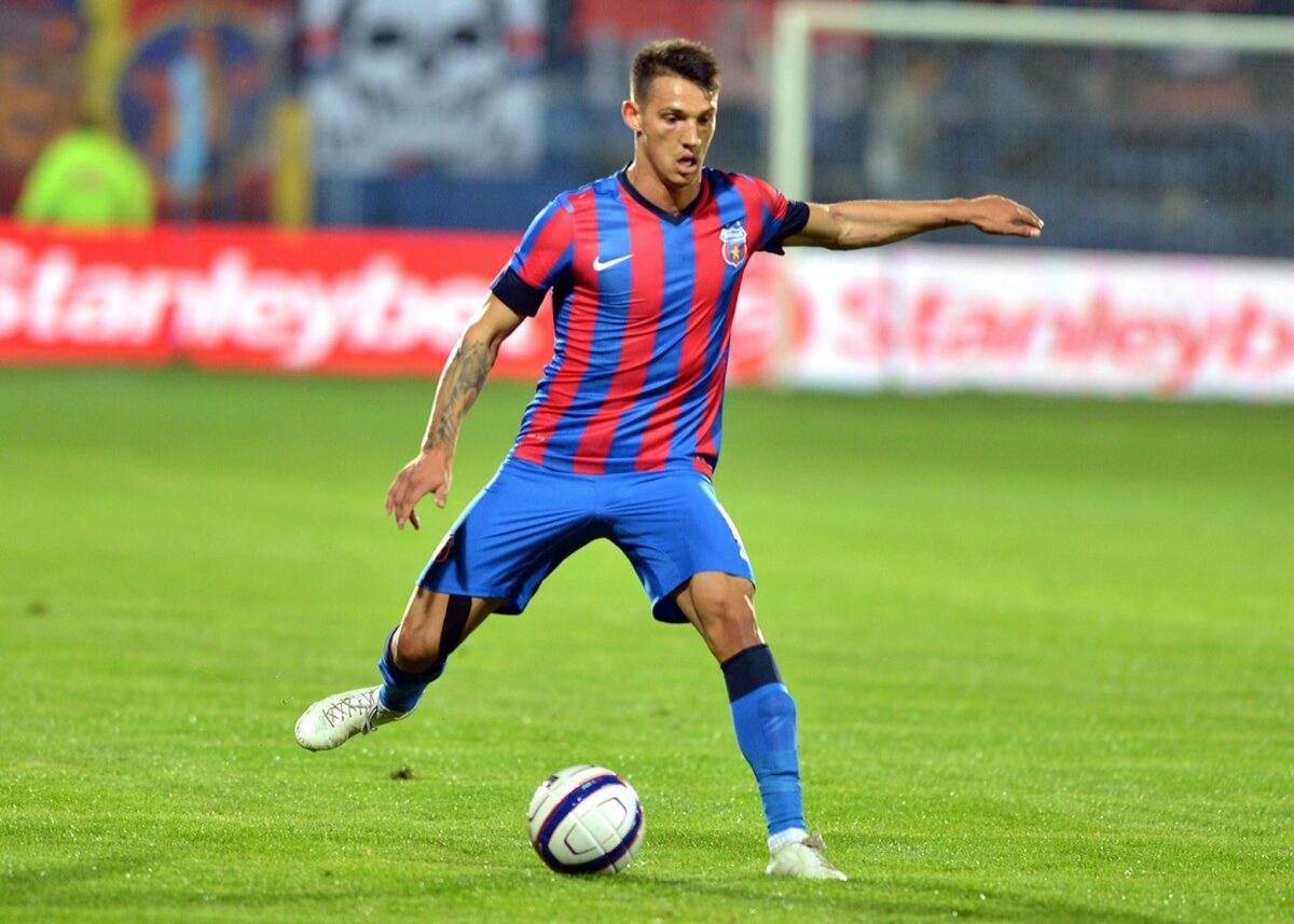 Imagine Stire Fost fotbalist de la FCSB, dus încătușat la Parchet chiar de ziua lui! Riscă să primească arest la domiciliu | 2review.ro