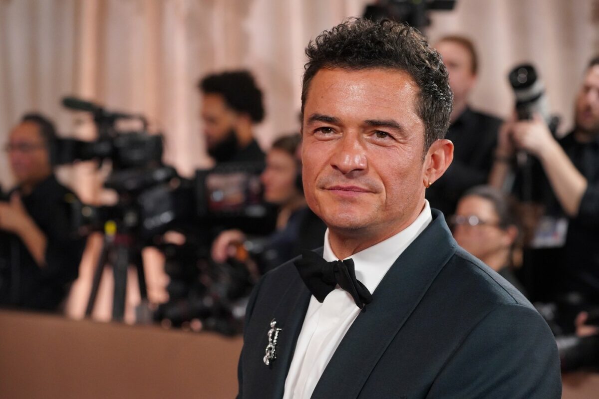 Imagine Stire Orlando Bloom are o nouă relație? Actorul, surprins alături de un supermodel la Super Bowl | 2review.ro