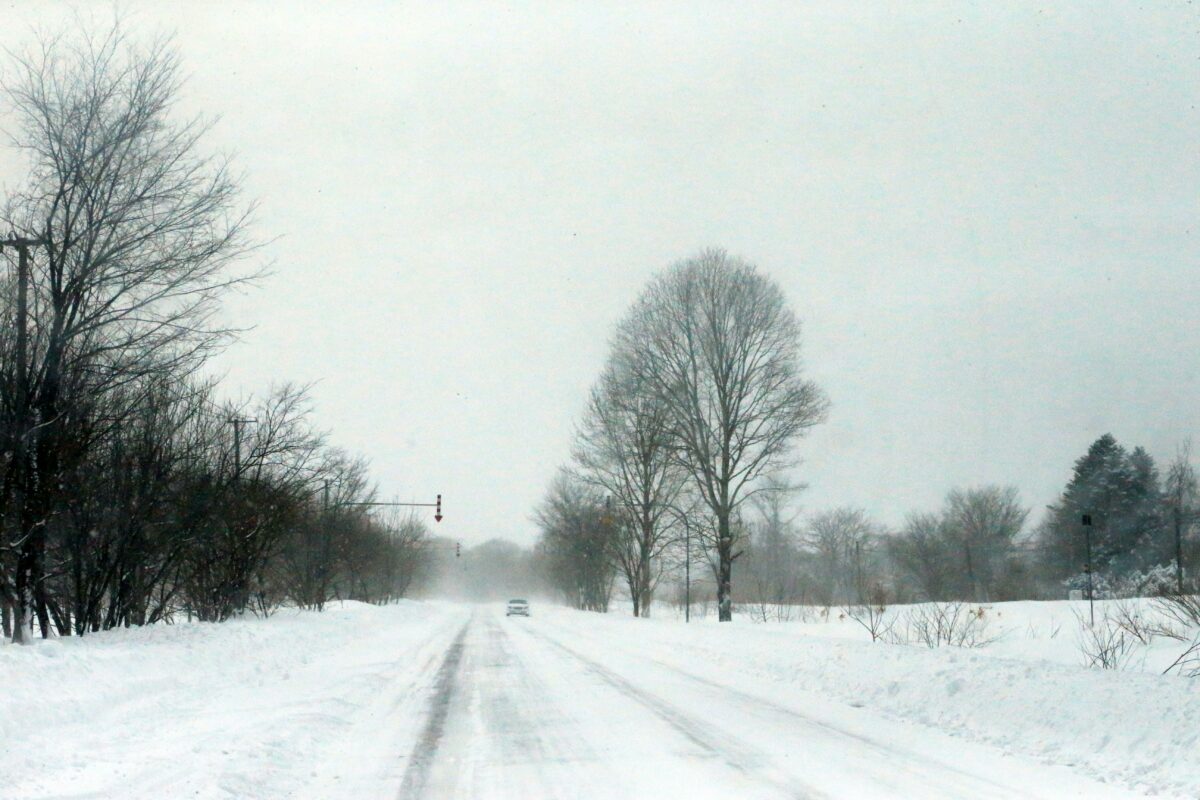 Prognoza meteo azi, 18 februarie 2026. Ninsori în zona Carpaților: strat nou de zăpadă și temperaturi sub zero la munte