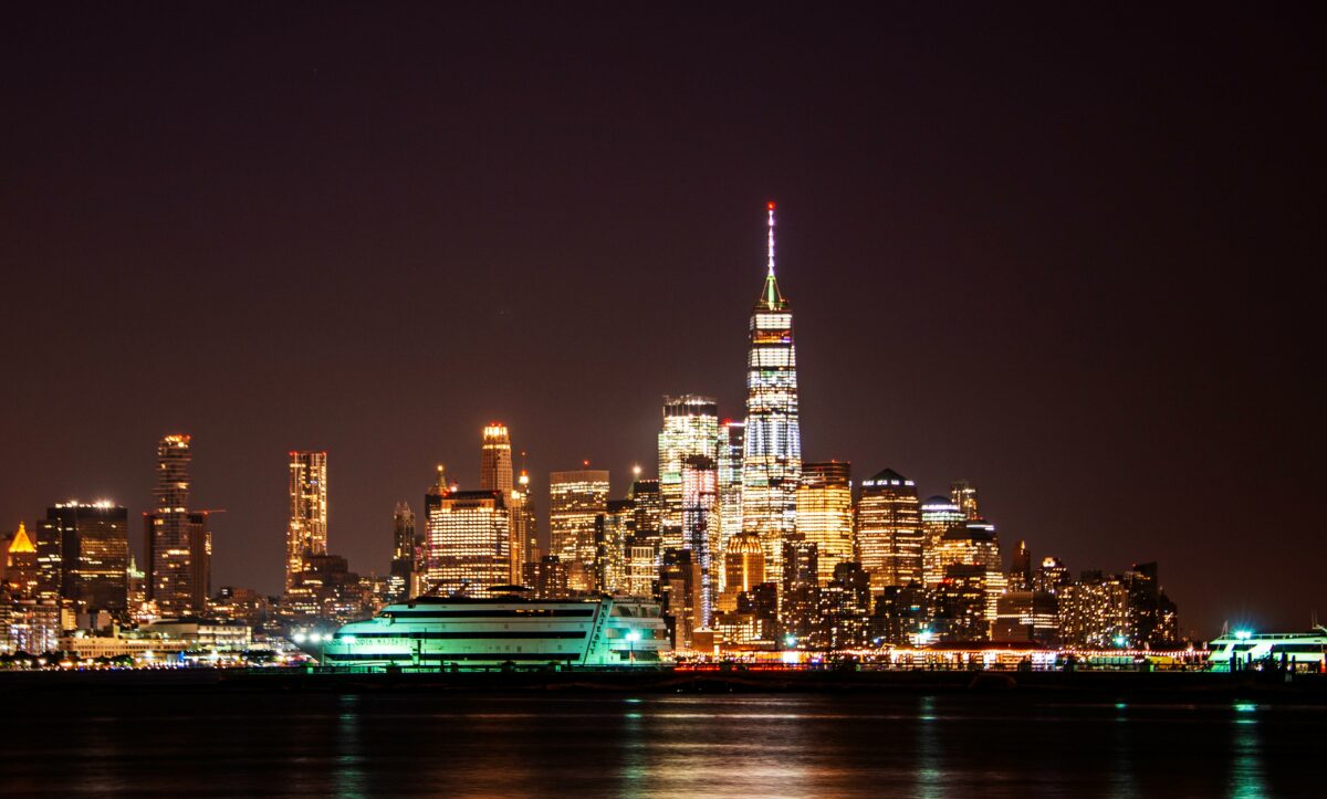 New York și Londra schimbă regulile în modă. Cum arată noua putere a sezonului 2026