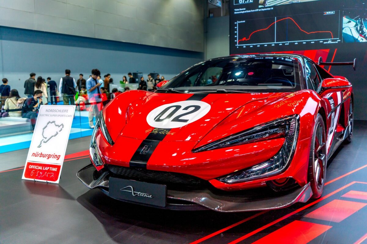 Imagine Stire Cum arată și cât costă mașina care poate sări peste obstacole? Este produsă de chinezi | 2review.ro