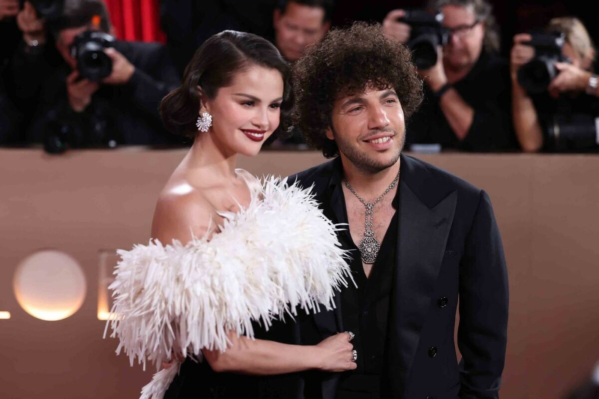 Imagine Stire Selena Gomez, mesaj pentru soțul ei după ce acesta a devenit ținta ironiilor pe internet. Ce i-a transmis cântăreața | 2review.ro