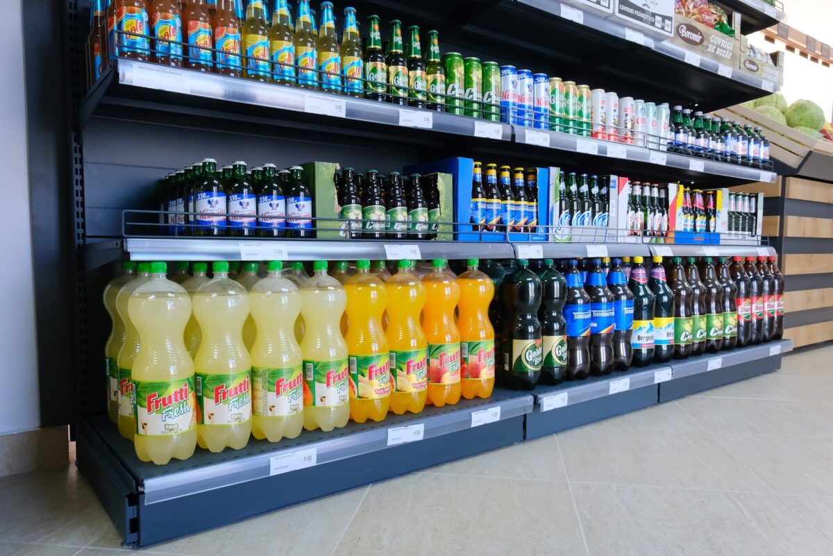 Otrava din alimente: adevărul despre E-urile din sucurile și produsele consumate zilnic în România