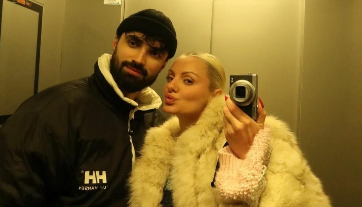 Imagine Stire Când va naște Alexandra Stan. Artista a făcut anunțul imediat după vizita la medic | 2review.ro