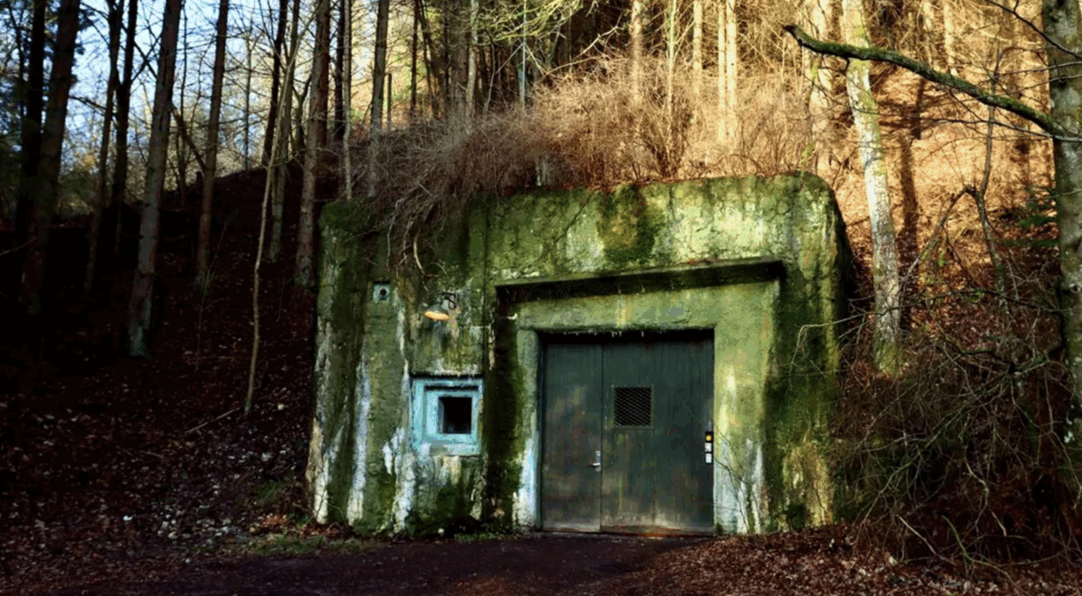 Câte buncăre antiatomice are România, de fapt. Datele oficiale arată că doar o mică parte din populație ar avea loc în ele.