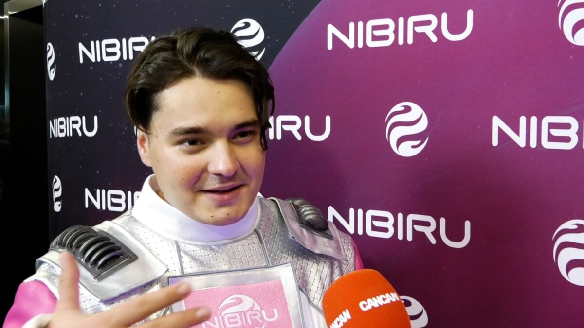 Imagine Stire Anunțul lui Selly despre Nibiru Festival a creat isterie în mediul online: ”1 leu biletul. Nu e păcăleală!” | 2review.ro