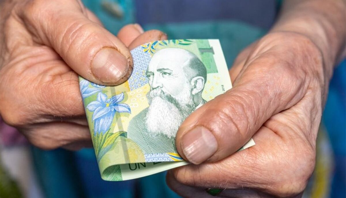 Acești pensionari din România primesc 400 lei de Paște. Cine se încadrează – vezi lista finală
