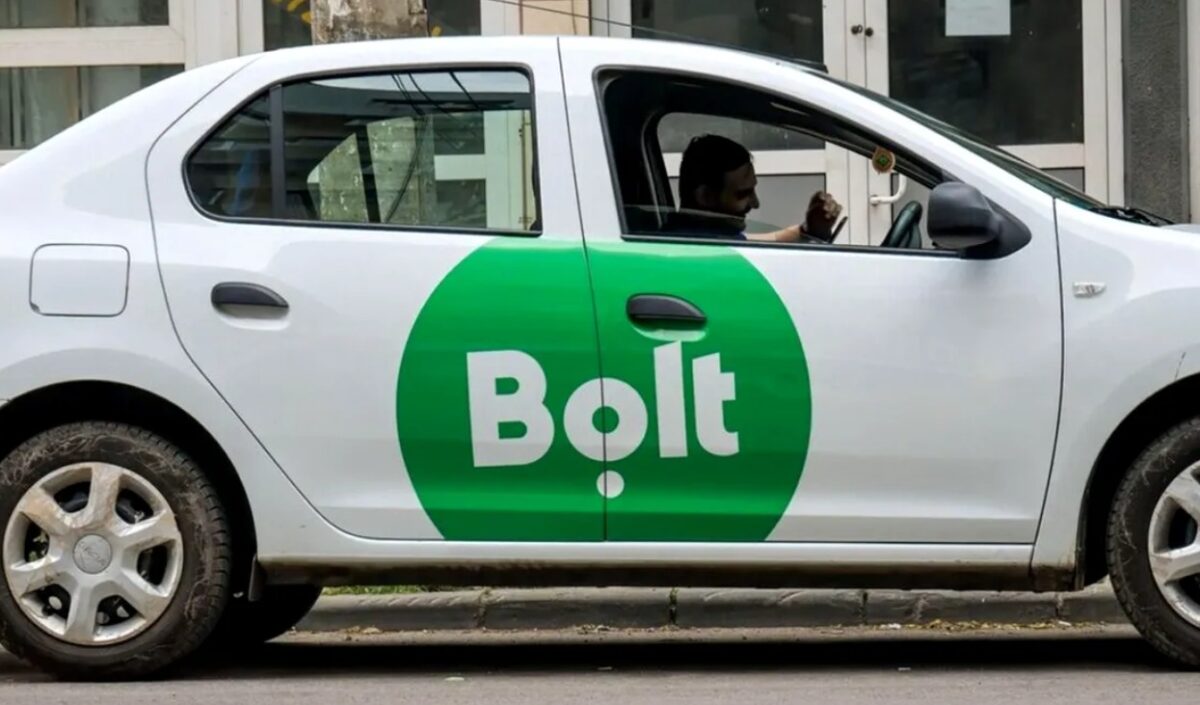 Mai rar așa ceva! Un șofer de Bolt a fost prins conducând fără permis de conducere