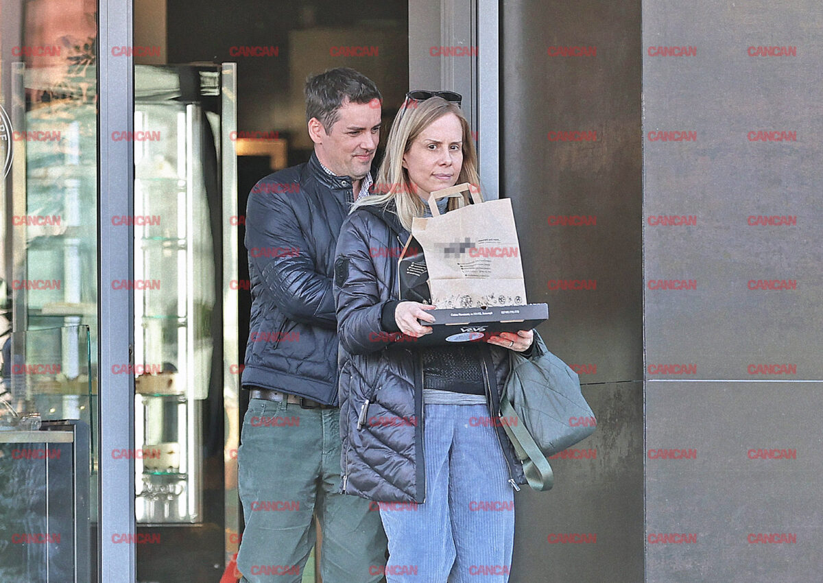 Imagine Stire Mihaela Bilic a ieșit cu un domn misterios! Cum a fost surprinsă fosta parteneră a medicului Constantin Stan | 2review.ro