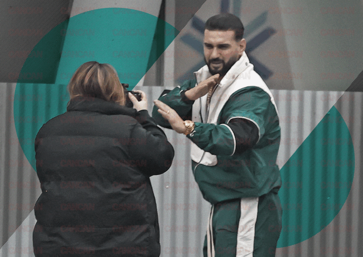 Imagine Stire Dorian Popa, demonstrație „Kung Fu” pe străzile Capitalei. Trafic, oameni, claxoane, nimic nu a putut să îl oprească! | 2review.ro