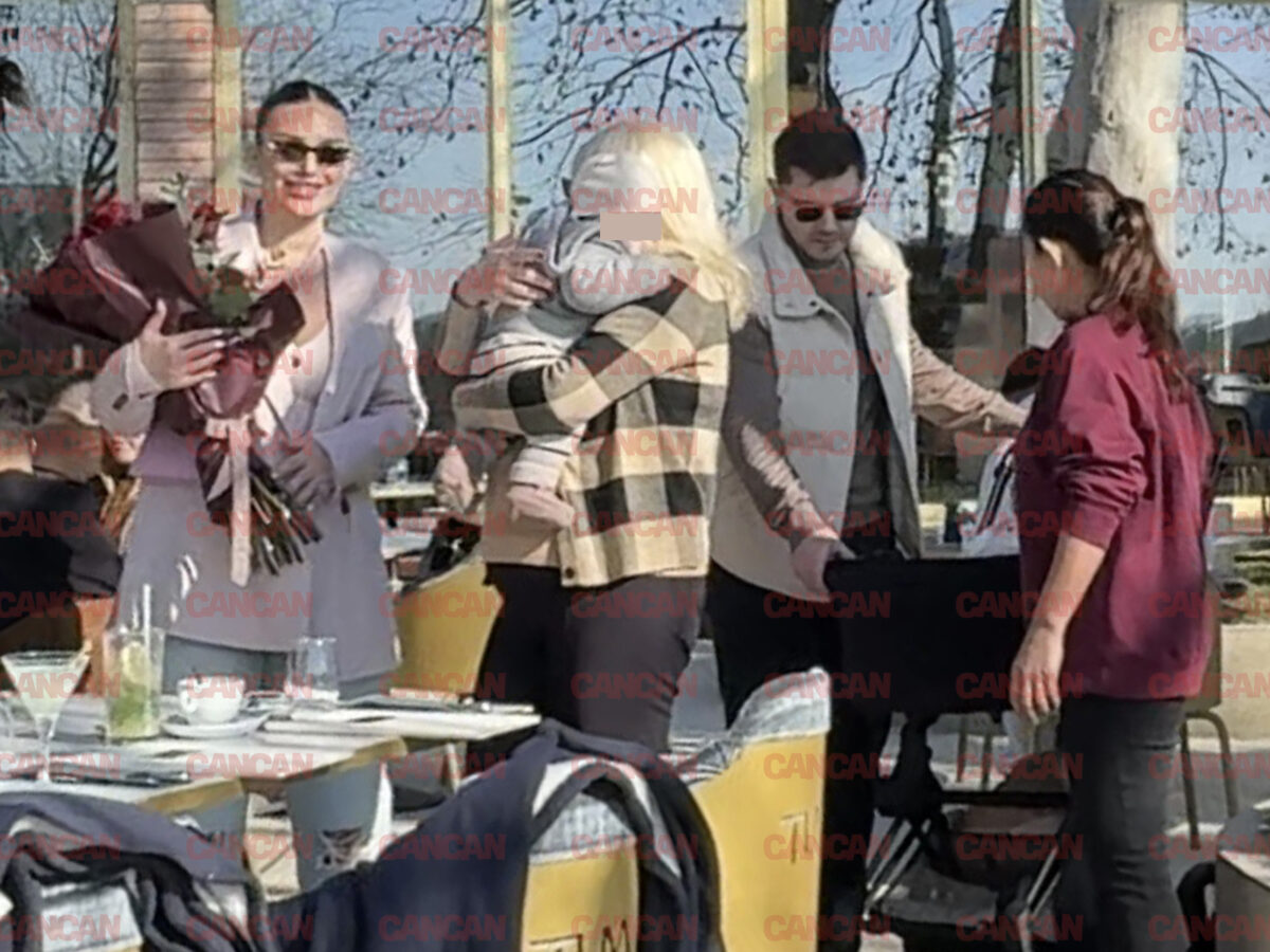 Tabloul perfect de familie de Ziua Femeii