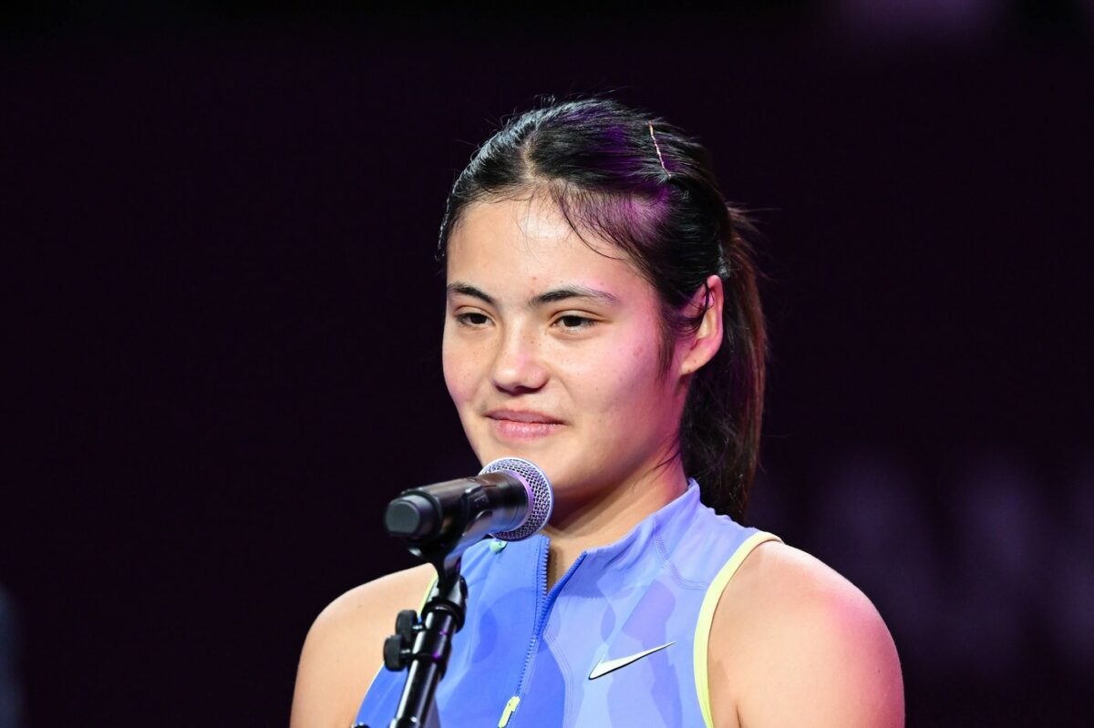 Imagine Stire Emma Răducanu, în atenția El Mundo Deportivo. Totul despre „indifelitățile nebune” ale tenismenei de origine română | 2review.ro