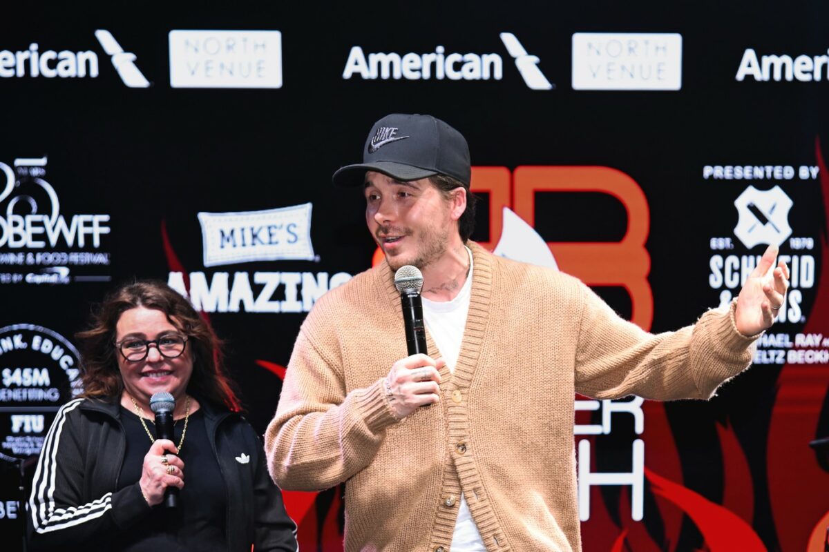 Imagine Stire Brooklyn Beckham, de neclintit în disputa cu părinții săi. El a ignorat mesajele transmise de Victoria și David de ziua lui | 2review.ro