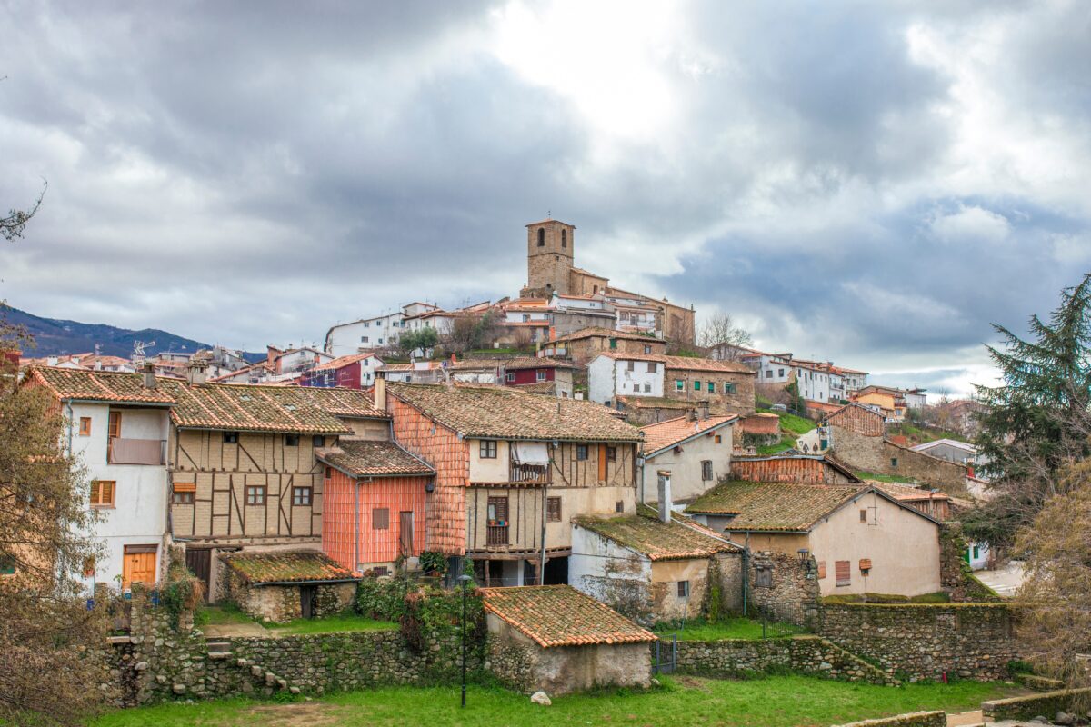 Imagine Stire Țara europeană care le oferă 15.000 de euro celor care vor să se mute acolo. Care sunt condițiile | 2review.ro