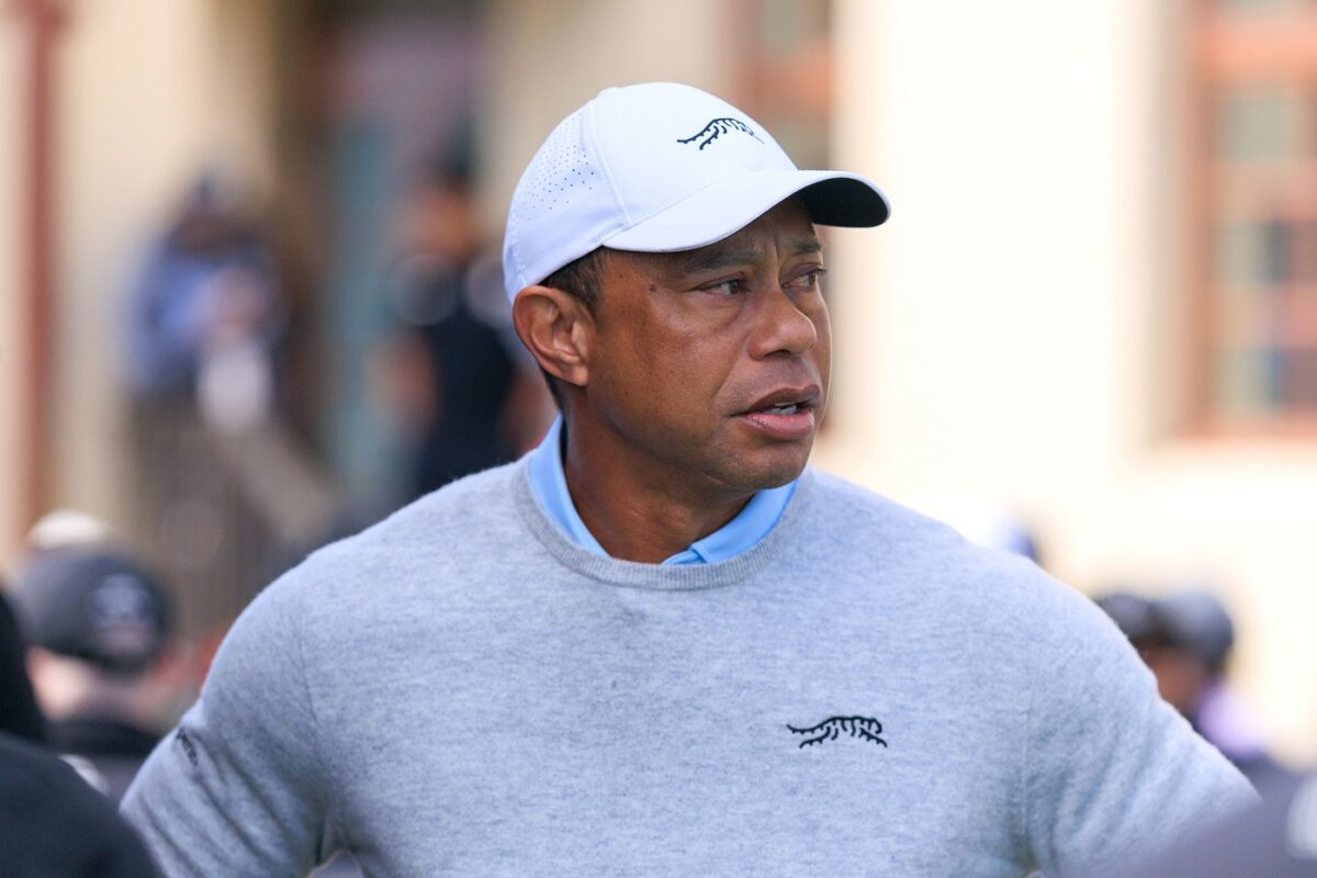 Imagine Stire Tiger Woods, implicat într-un accidenr rutier grav! Faimosul jucător de golf s-a răsturnat cu mașina | 2review.ro
