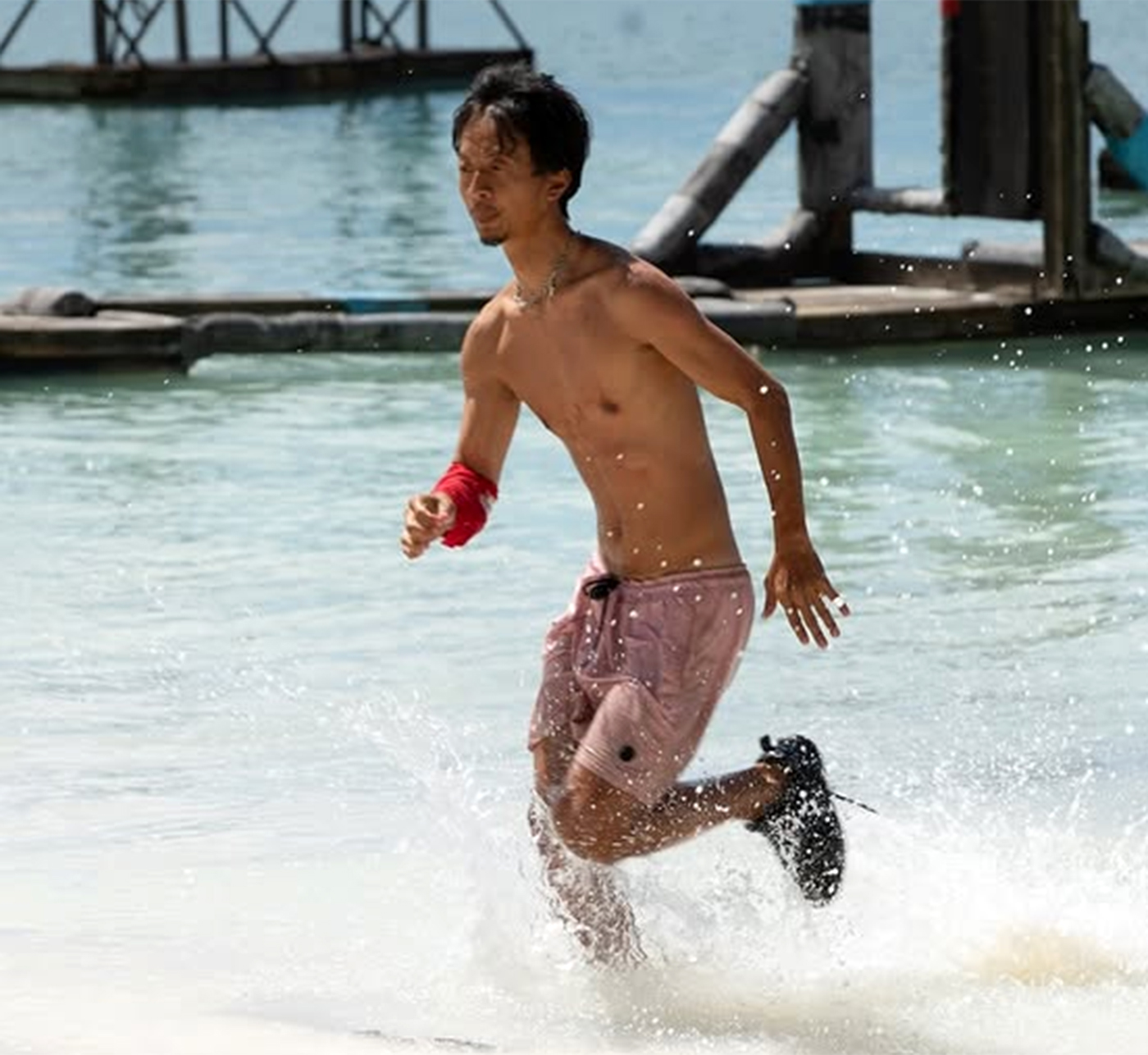 Cum arată Ceanu după trei luni la Survivor/ Sursa foto: Social media