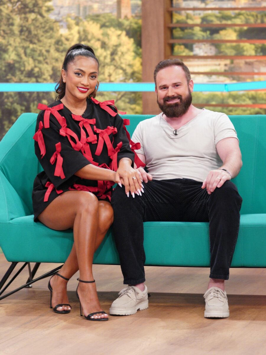 Imagine Stire Survivor: realitate sau teatru? Bella Santiago a recunoscut adevărul despre show-ul la care a participat soțul ei: „Tot ceea ce se întâmplă la Survivor este..” | 2review.ro