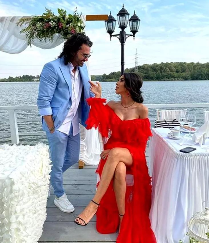 Cum ar fi încercat Pepe să i-o coacă fostei soții