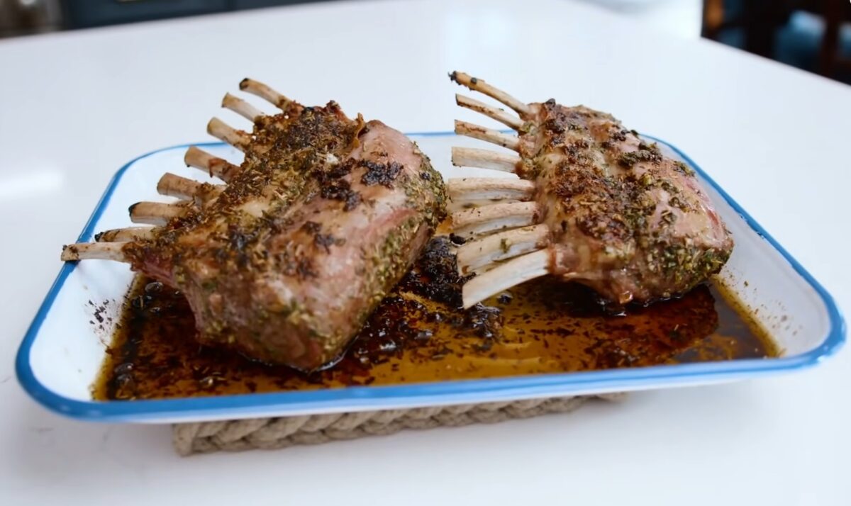 Imagine Stire Coaste de miel ca pe Muntele Athos. Rețeta mediteraneană perfectă pentru masa luminată de Paște | 2review.ro