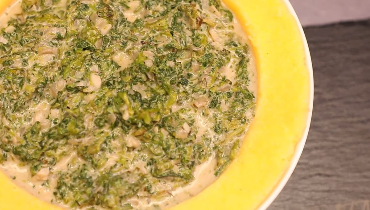 Imagine Stire Rețeta Maicii Ecaterina pentru mâncare de urzici de post: simplă, plină de vitamine și incredibil de gustoasă | 2review.ro