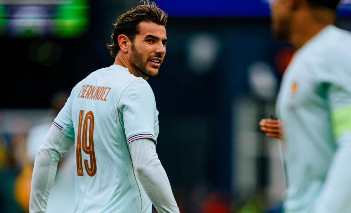 Imagine Stire Tatuatoarea care l-a cucerit pe Theo Hernandez. Apariția recentă a „tigroaicei din Verona” care i-a pus pe fani pe gânduri | 2review.ro