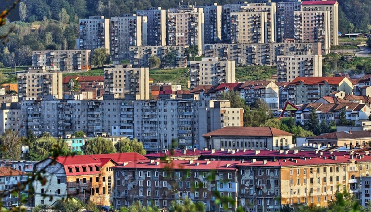 Imagine Stire Cel mai ieftin oraș din România în aprilie 2026: O garsonieră de 36 mp costă doar 7.000€ | 2review.ro