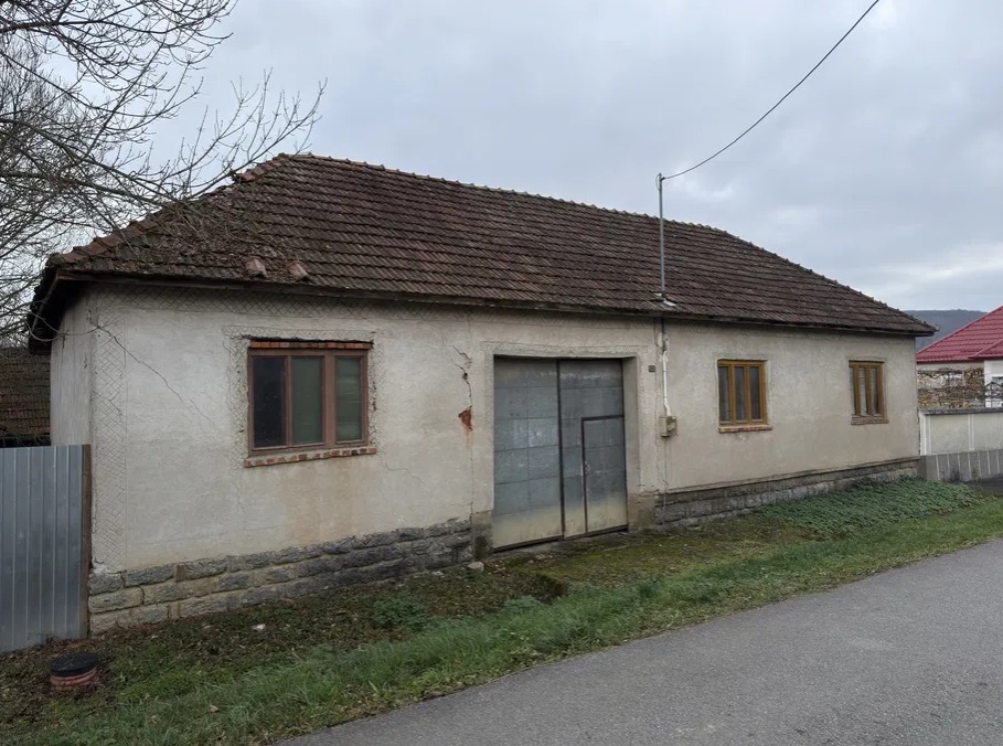 Imagine Stire Localitatea din România în care poți cumpăra o casă cu doar 4600 de euro. Terenul este uriaș | 2review.ro