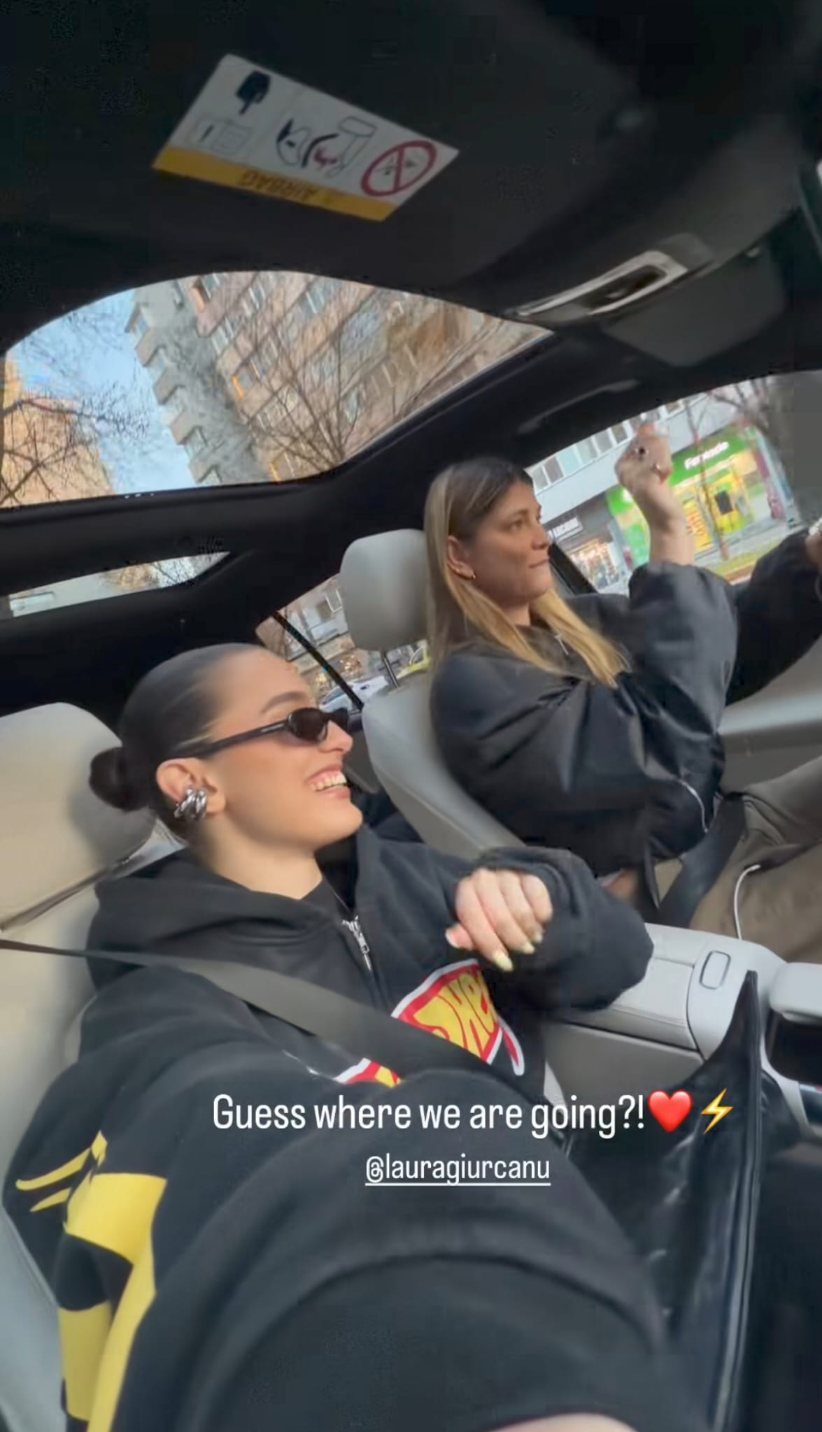 Ce mesaj a transmis Alexia Eram, după ce Aris a fost bătut/ Foto: Instagram