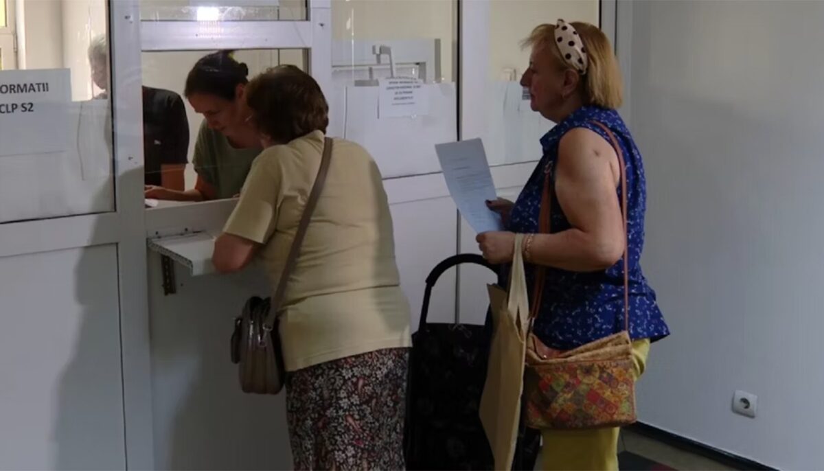 Imagine Stire 500 lei în plus la pensie, în luna mai 2026, pentru acești pensionari din România. Cine se încadrează | 2review.ro