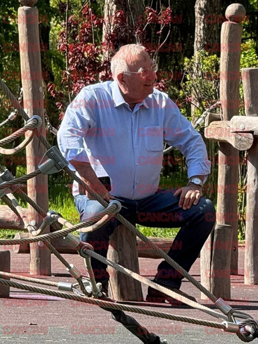 Andrei Chiliman se odihnește după o joacă cu nepoțica