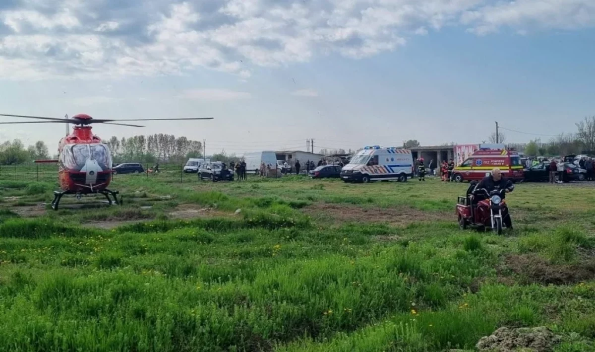 Imagine Stire Accident grav în Călărași! Un șofer a încurcat accelerația cu frâna și a intrat într-un grup de persoane | 2review.ro