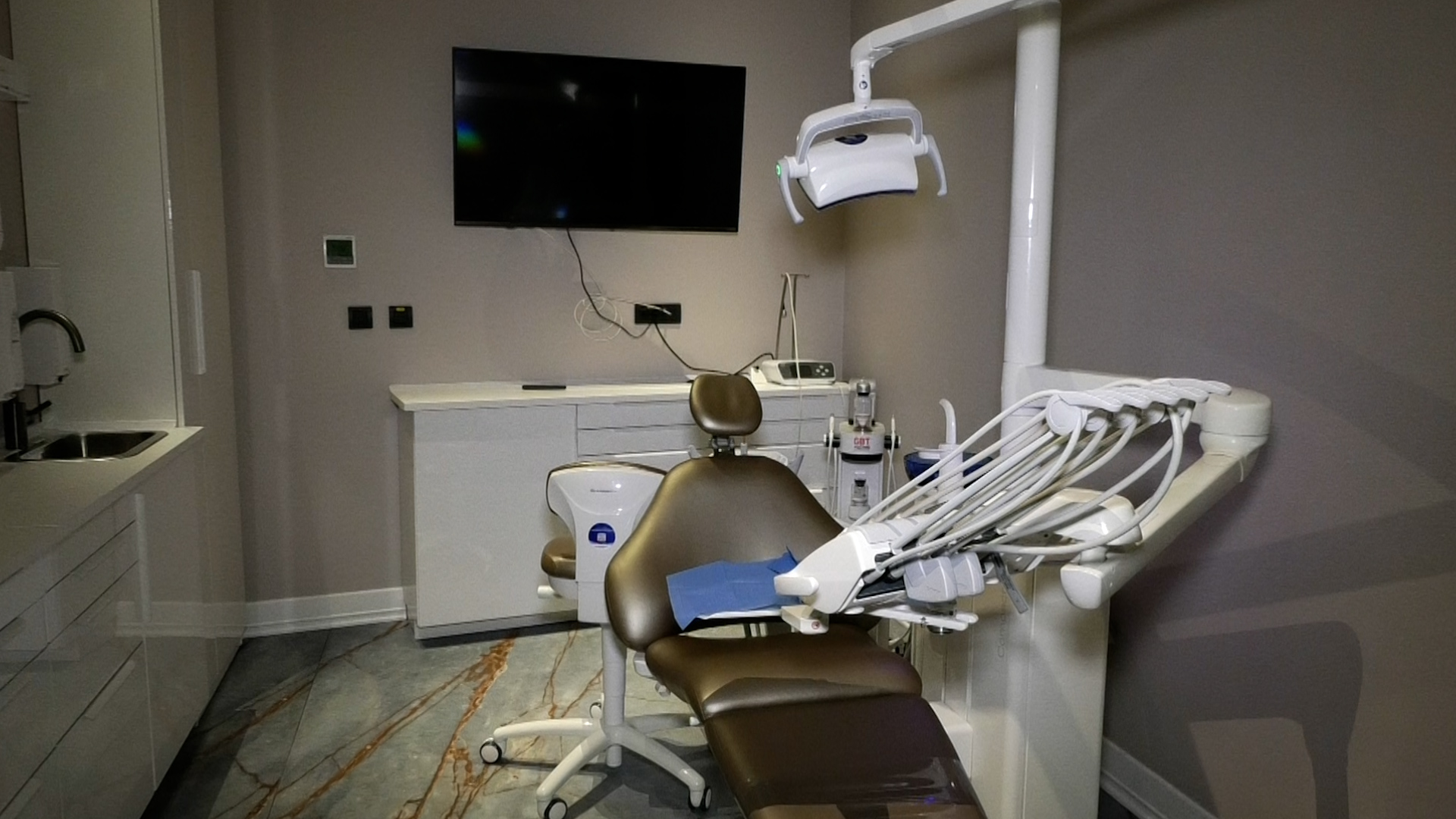 Clinica M&M Dental Team oferă servicii premium și aparatură de ultimă generație