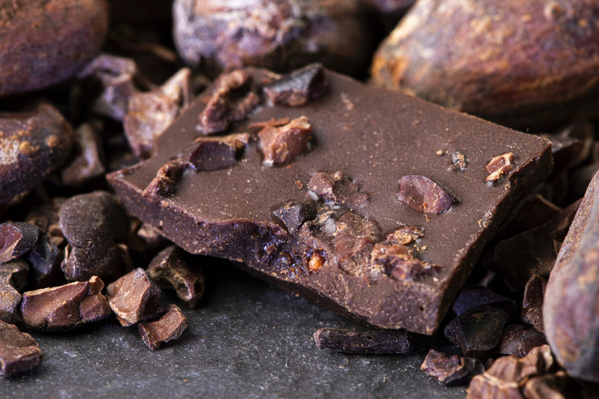 Imagine Stire Ciocolata viitorului: fără zahăr, mai sănătoasă și prietenoasă cu planeta. Inovația care schimbă industria | 2review.ro