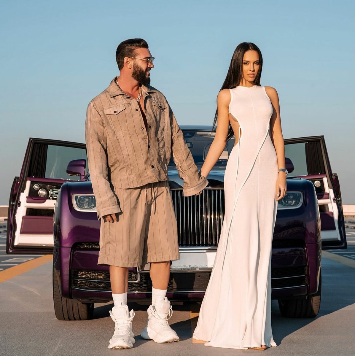 Imagine Stire Dorian Popa nu s-a uitat la bani! Cum arată verighetele cu diamante, pentru nunta cu Andreea | 2review.ro