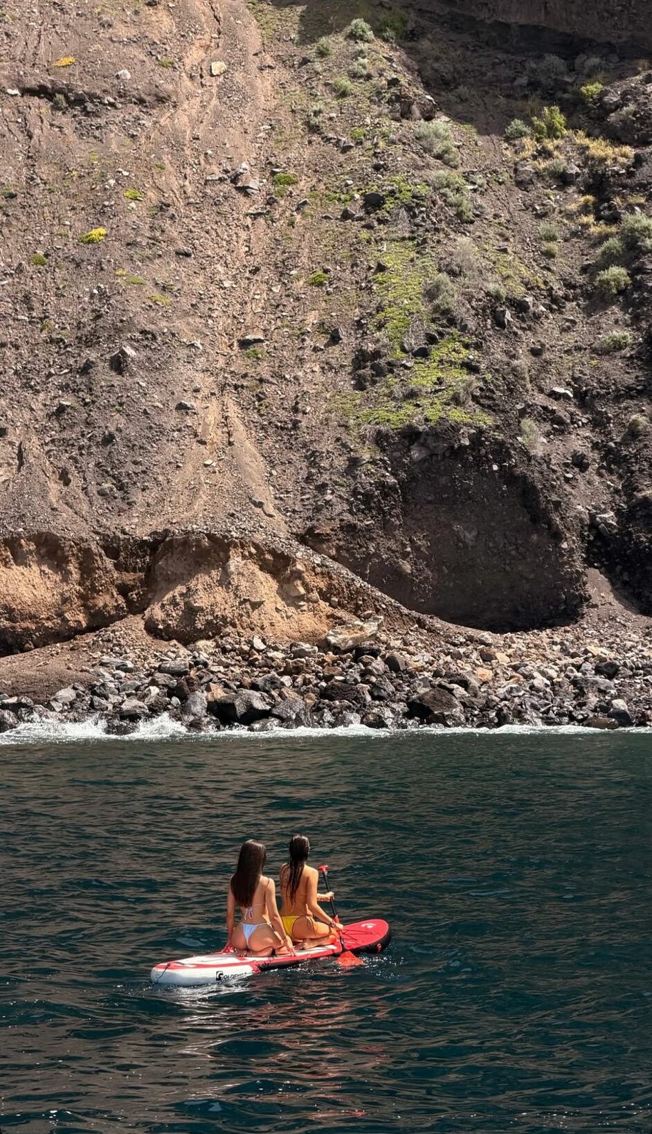 Milana si Theodora se bucură de vacanță- sursa- social media