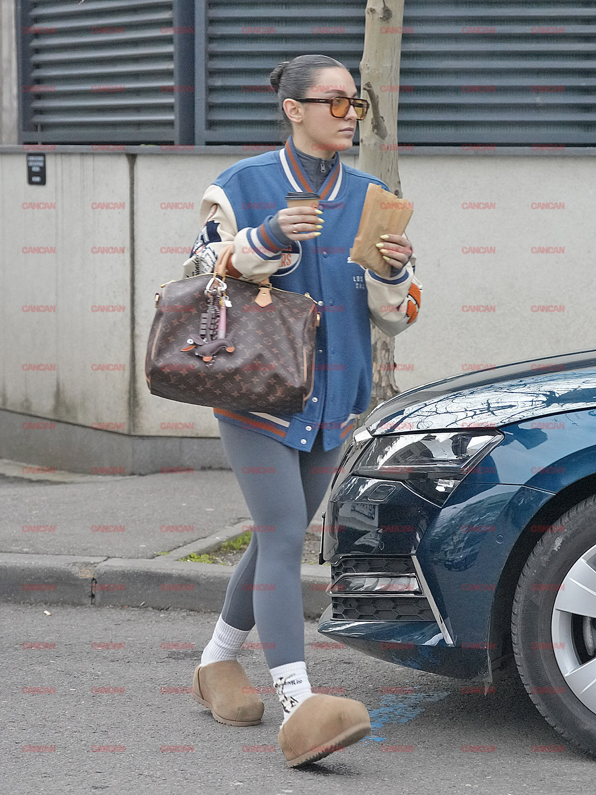 Alexia Eram, apariție greu de trecut cu vederea, cu LV-ul la braț