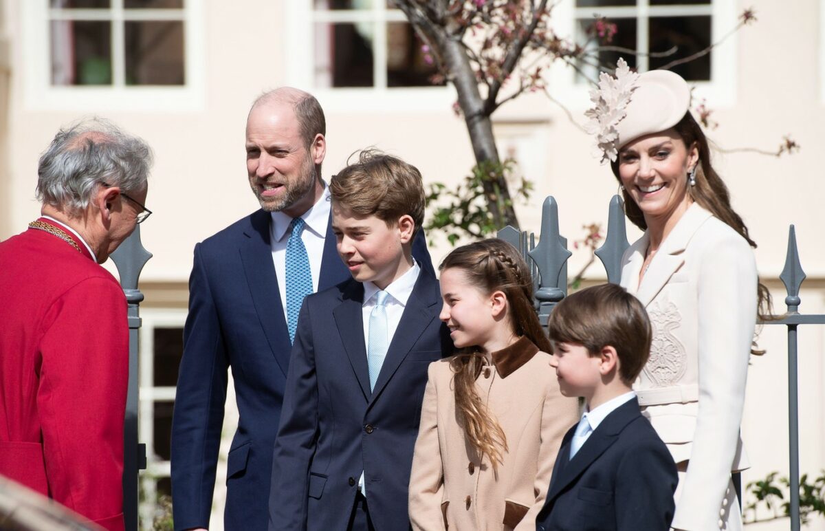 Imagine Stire Prințul William, Kate Middleton și copiii lor au participat la prima slujbă de Paște de la diagnosticarea cu cancer a prințesei | 2review.ro