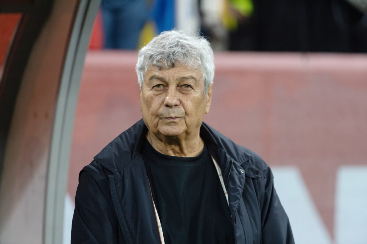 Imagine Stire Fotbalul european îl omagiază pe Mircea Lucescu. Momente de reculegere la meciurile din această săptămână | 2review.ro
